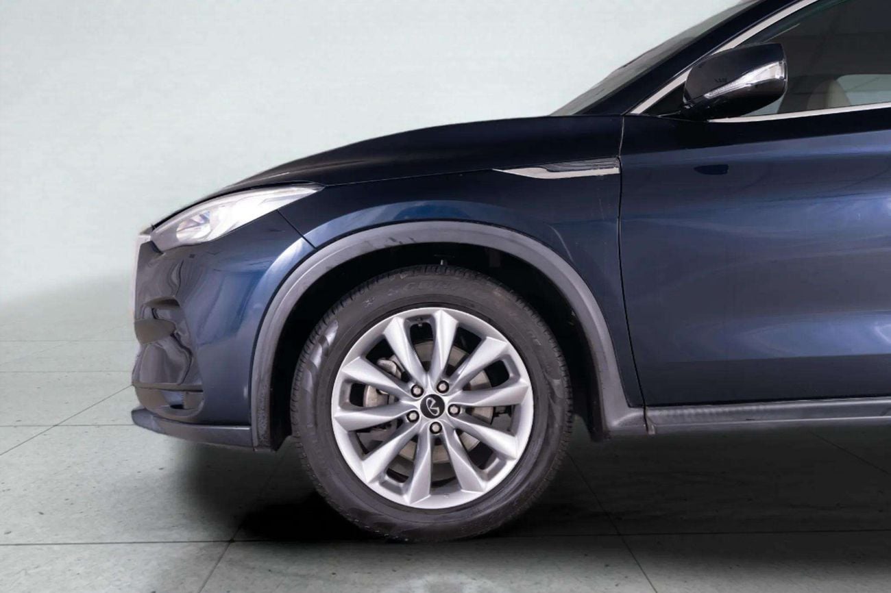 Infiniti QX50 LUXE 2.0