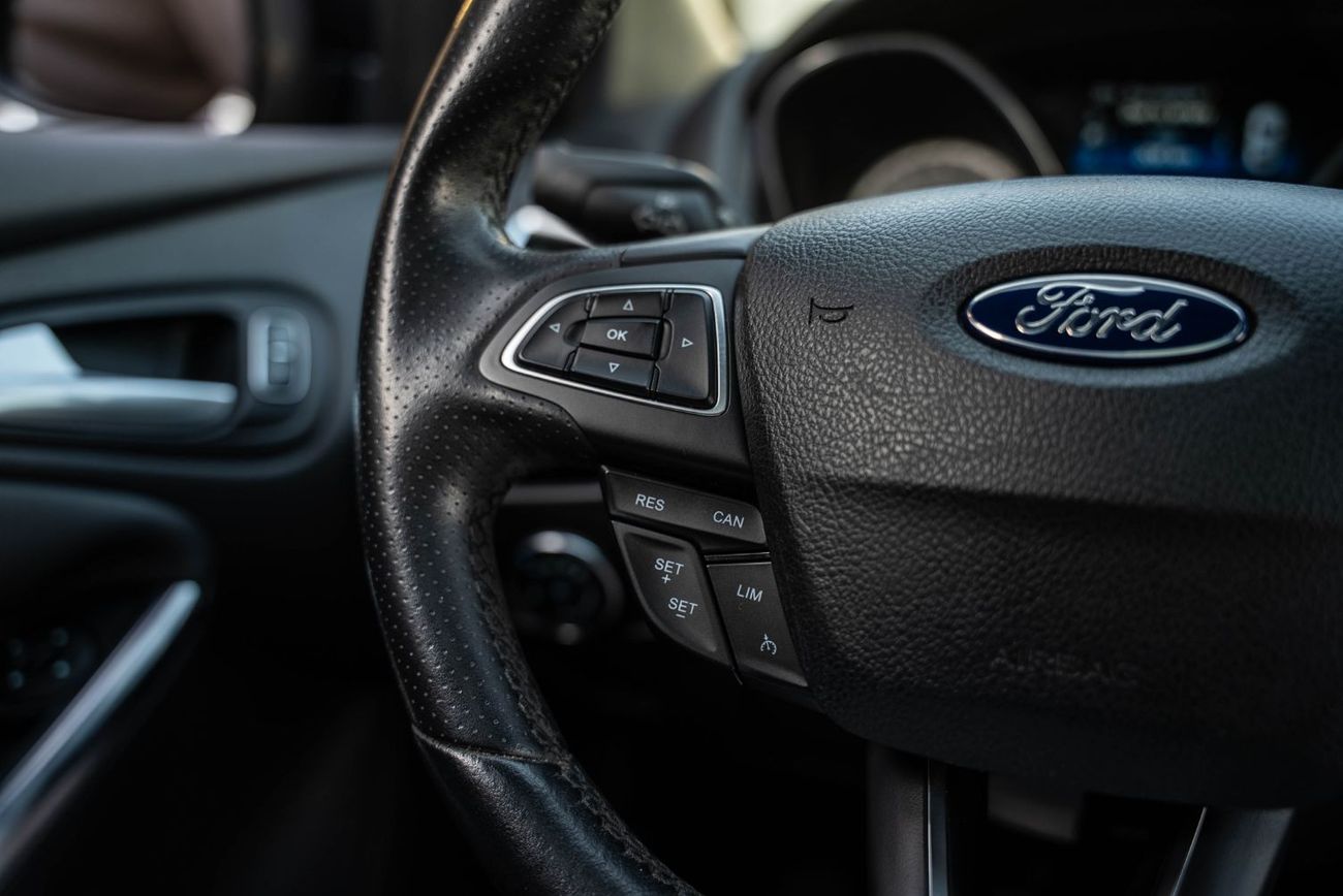 Ford Focus ST 2.0L 2018 Manual Transmission GCC Partial Service History 2.0L Turbo 4 Cylinders