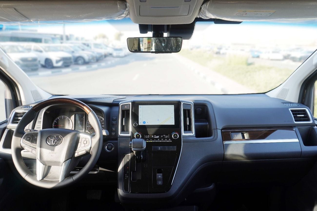 تويوتا جرافينا PREMIUM 3.5L LUXURY VAN 2026 MODEL