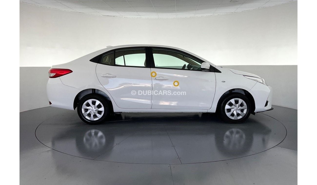 تويوتا يارس SE / E