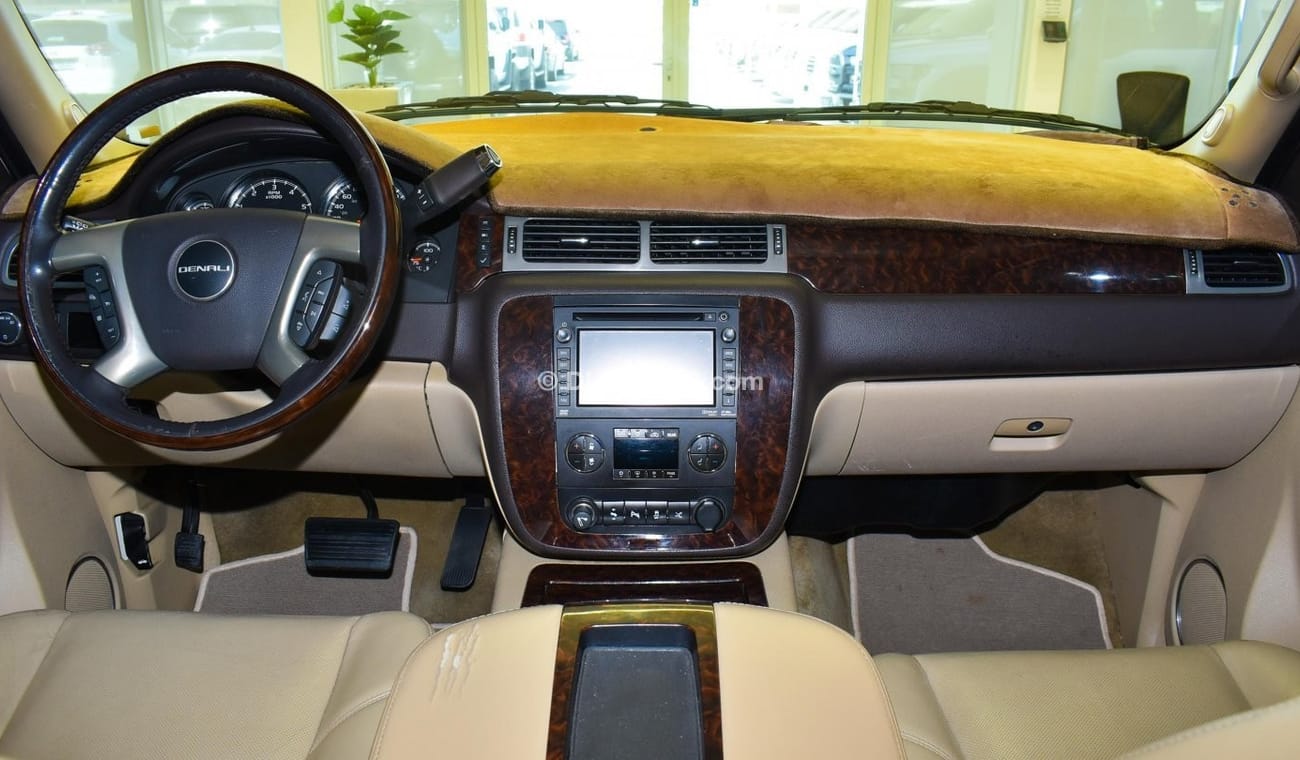 جي أم سي يوكون Denali