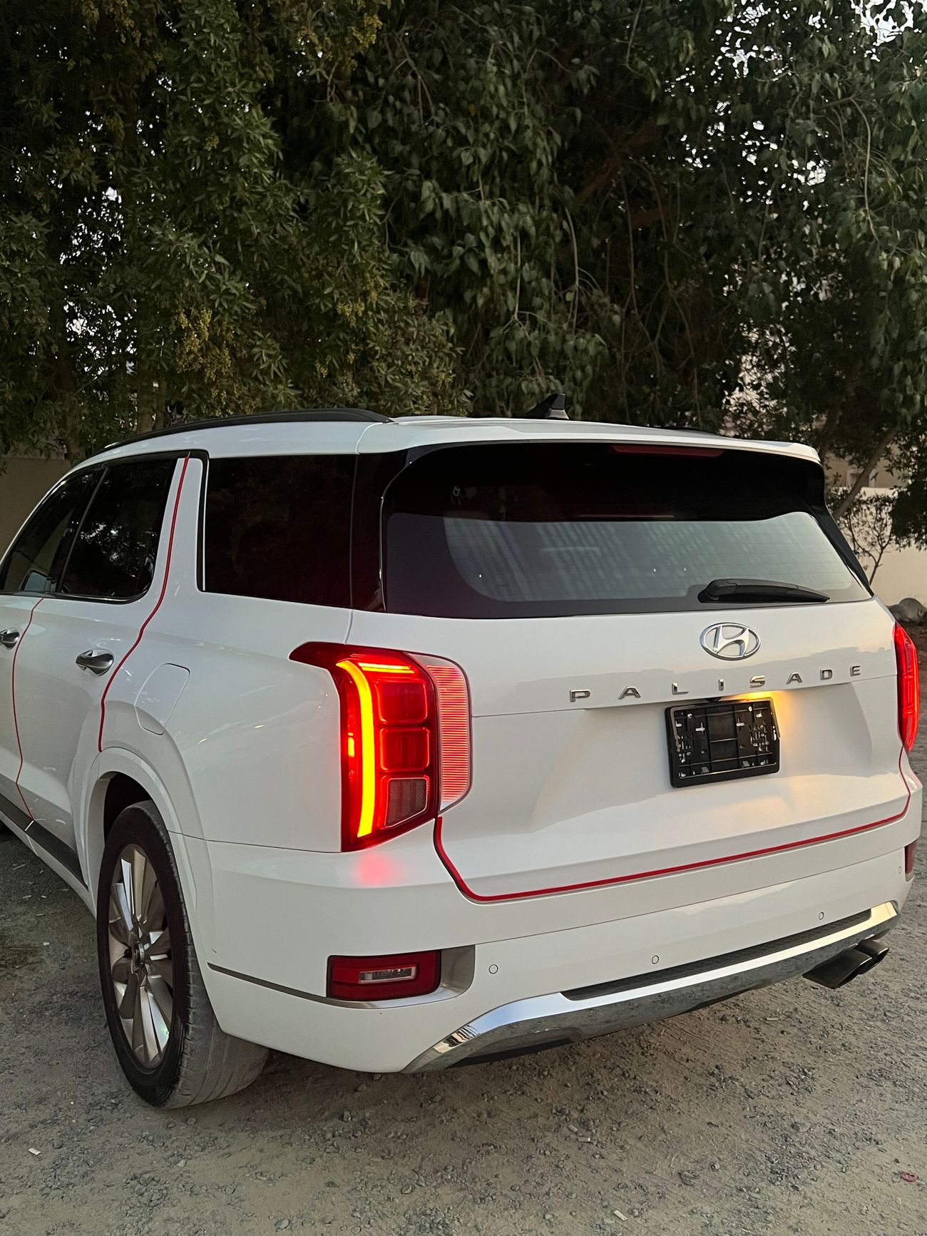 هيونداي باليساد limited AWL 3.8 double sunroof cantara top end model