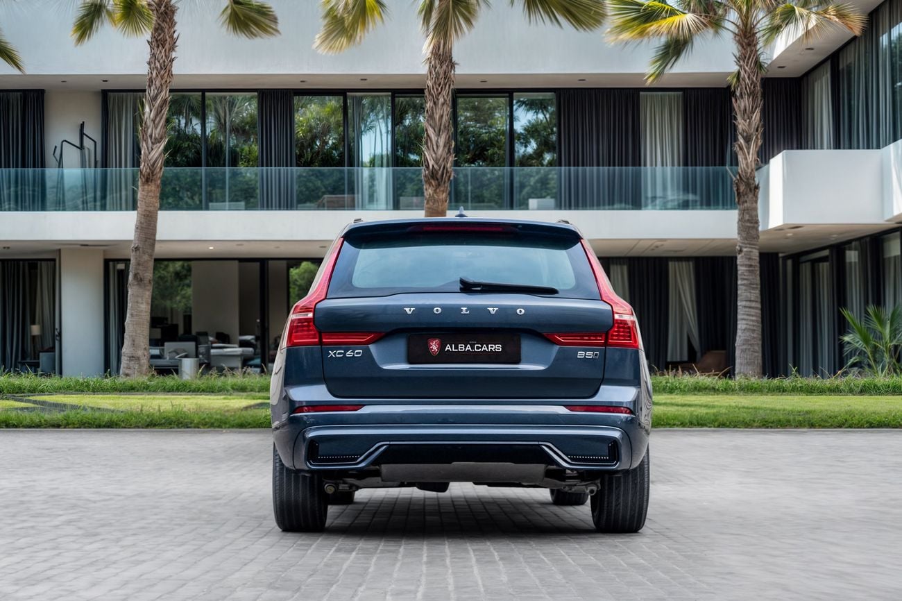فولفو XC 60 B5 ULTIMATE DARK Volvo XC60 B5 Ultimate Dark