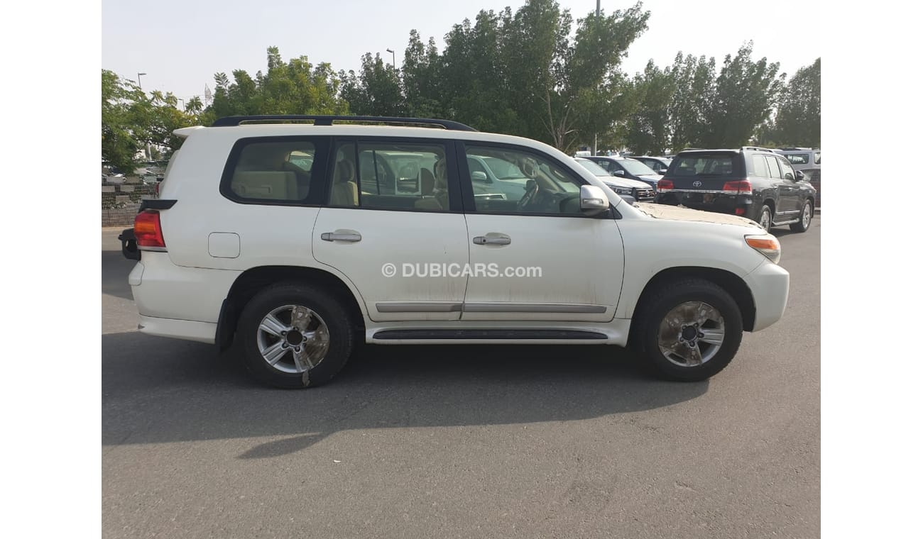 Toyota Land Cruiser BRAND NEW 4.0L GXR WITH DOUBLE SPARE TYRE, ELECTRIC WINCH AND REAR DVD AFTER MARKET