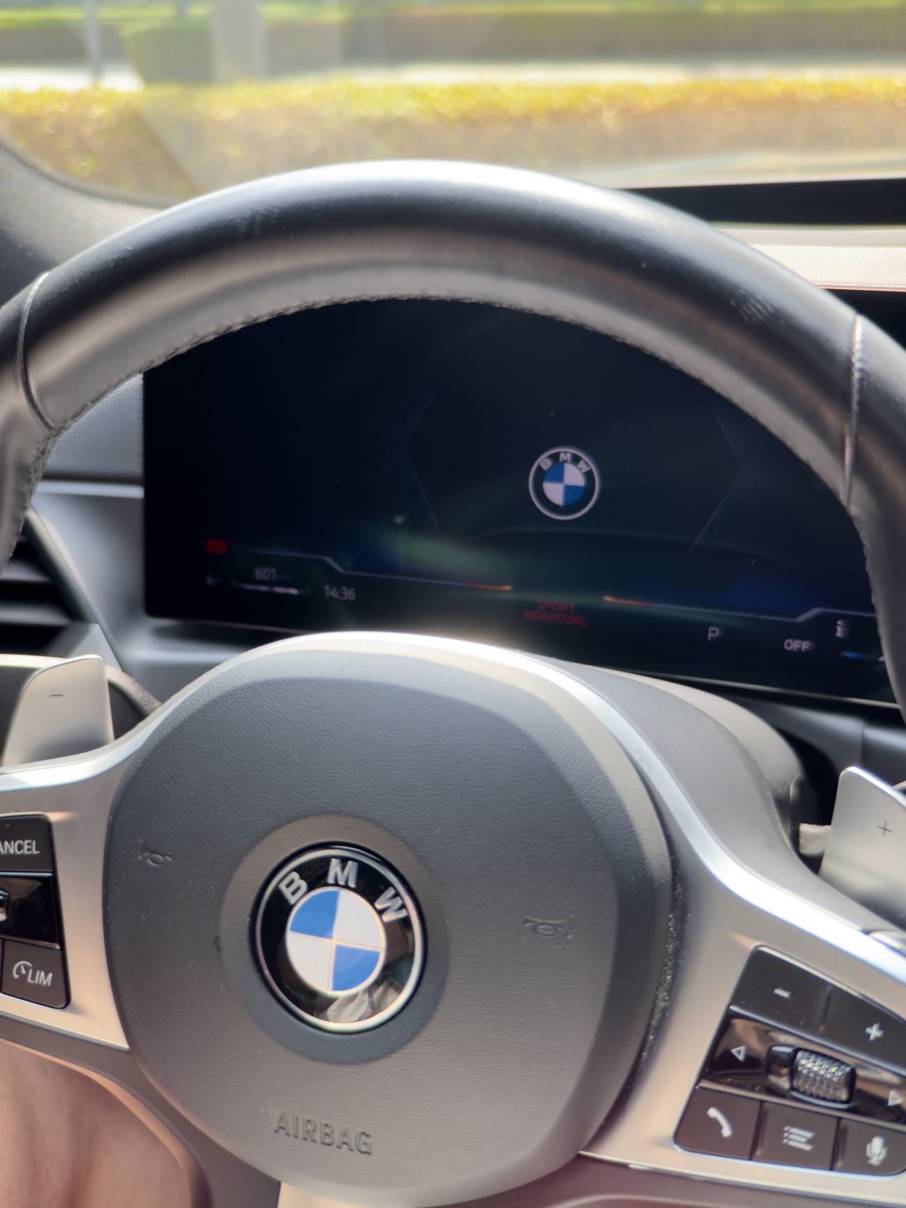 BMW 320i M SPORT BMW 320i M Sport | GCC Specs | 1 Owner | Full Service Until 2029 | Harman-Kardon Surround Sound