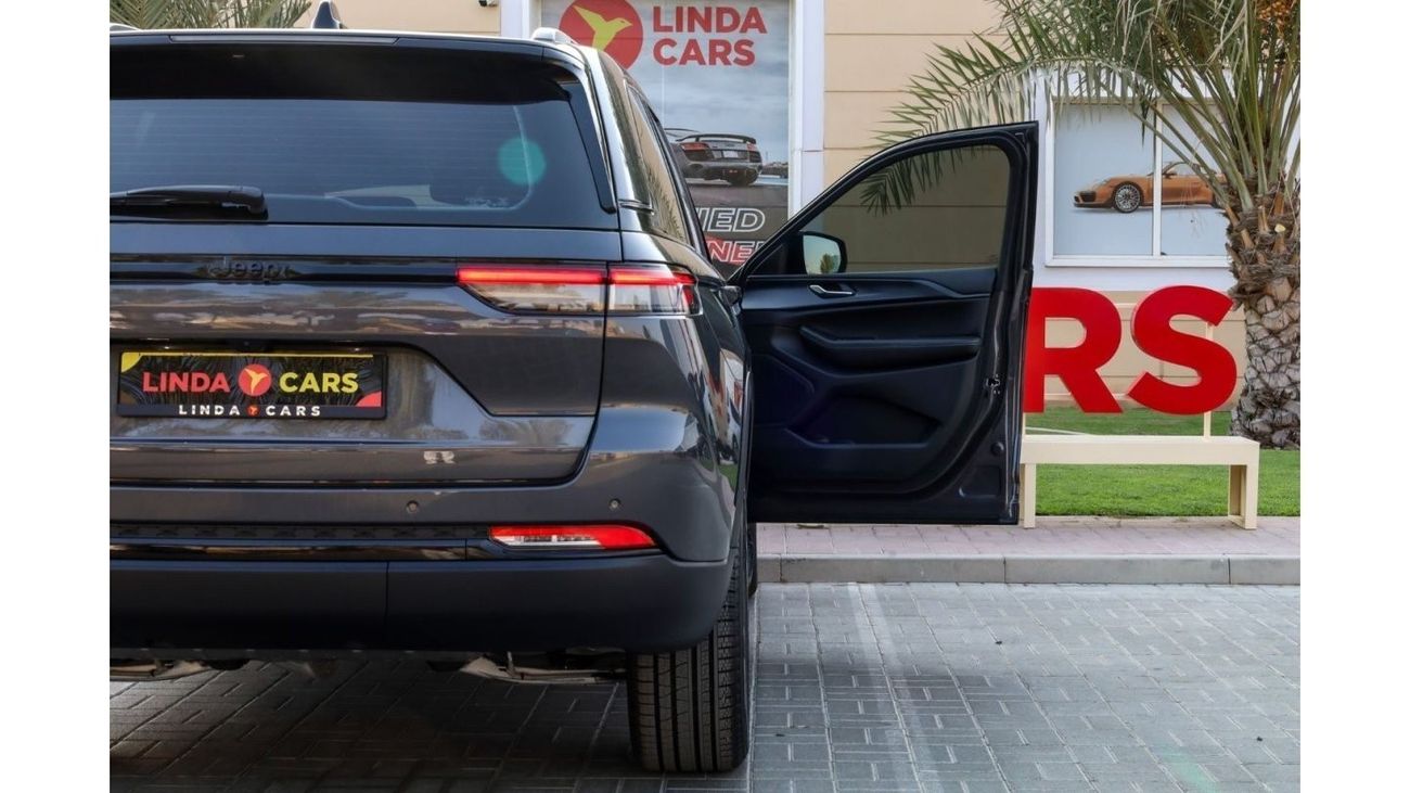 جيب جراند شيروكي Jeep Grand Cherokee Altitude 2024 GCC (BRAND NEW) under Agency Warranty with Flexible Down-Payment/