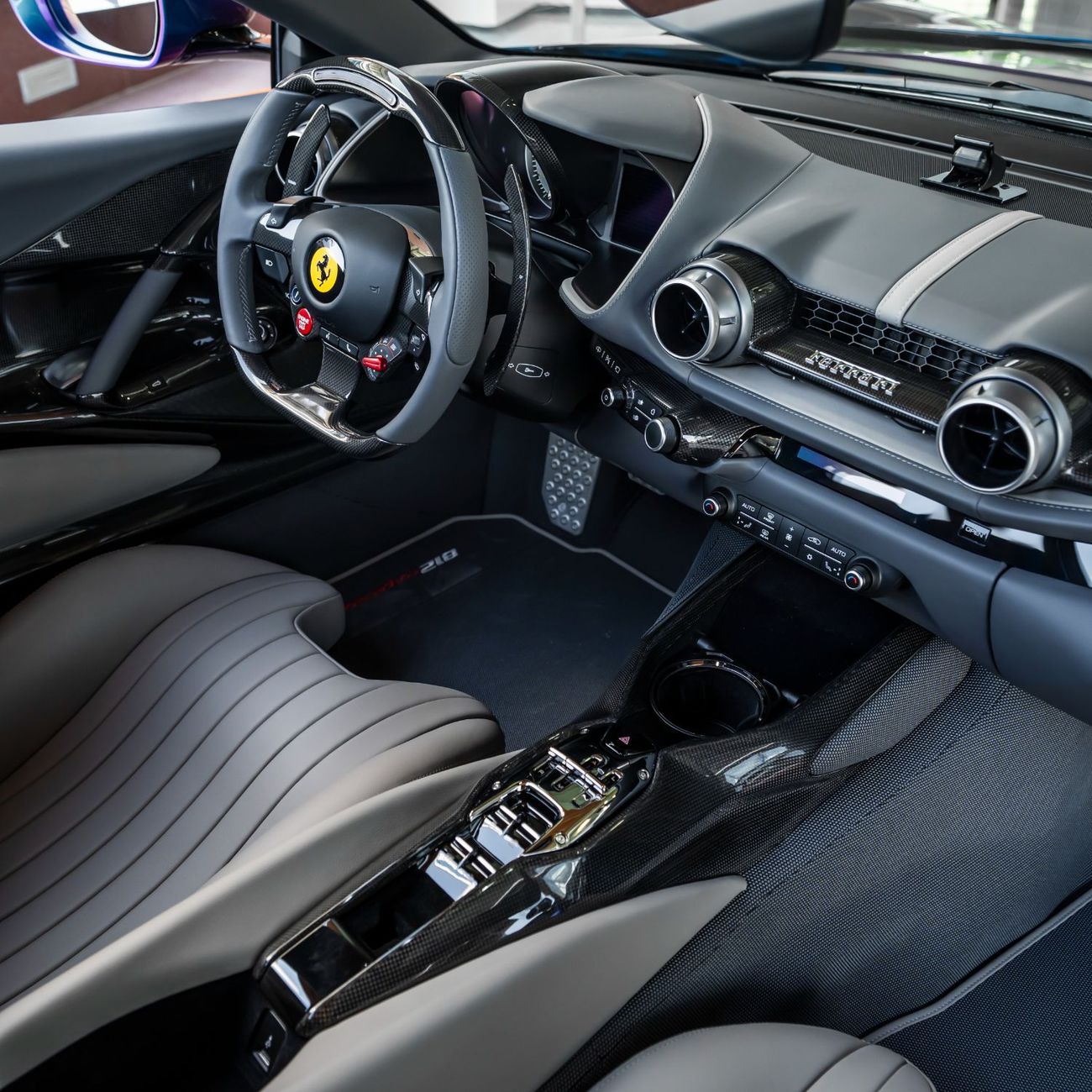 Ferrari 812 Competizione 2024 FERRARI 812 COMPETIZIONE APERTA ( SPECAIL COLOUR ) TAILOR MADE ( 1 OF 599) BRAND NEW