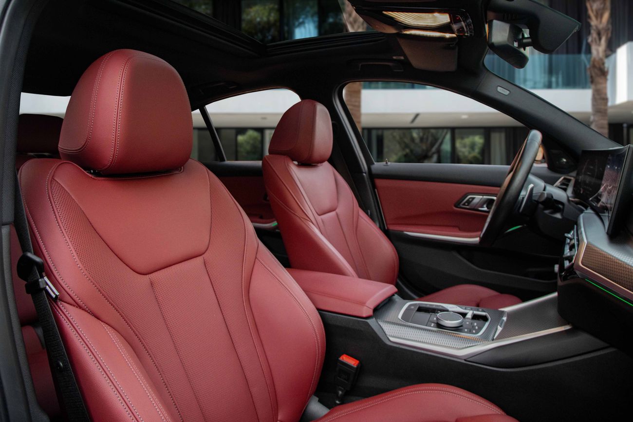 بي أم دبليو 330i M سبورت | 3,134 P.M | 0% Downpayment | Excellent Condition!