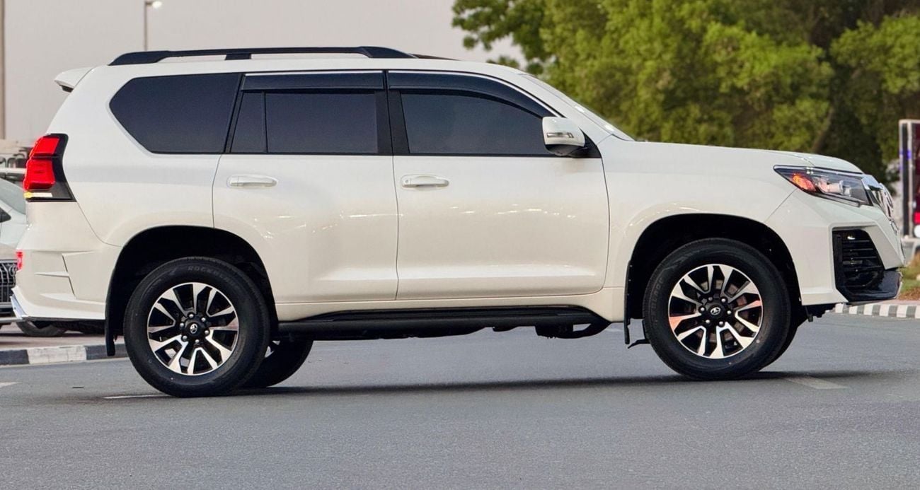 Toyota Prado LIMGENE BODY KIT INSTALLED | 2.8L DIESEL ENGINE | AT | PUSH START ENGINE | RHD