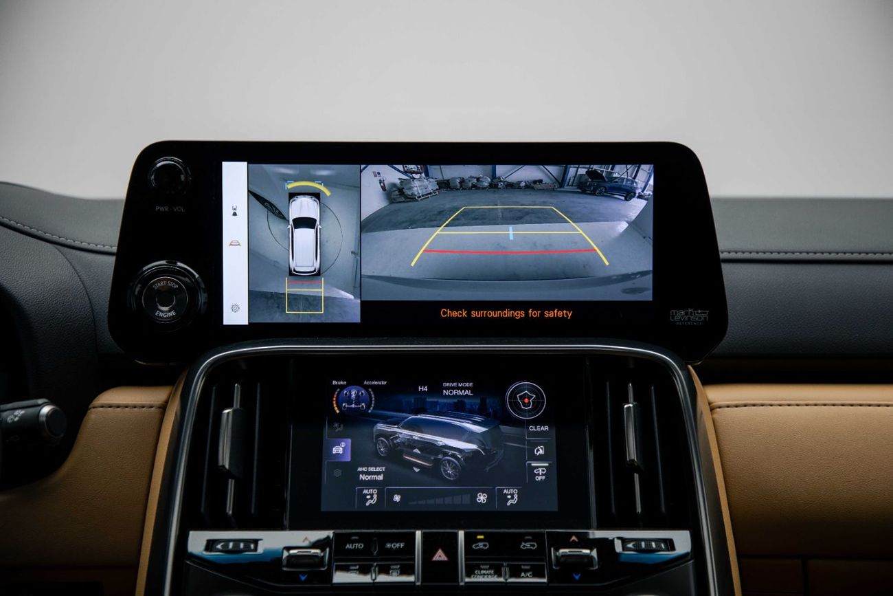 Lexus LX 600 Signature 3.5L - Sonic Quartz Inside Black | Export Only