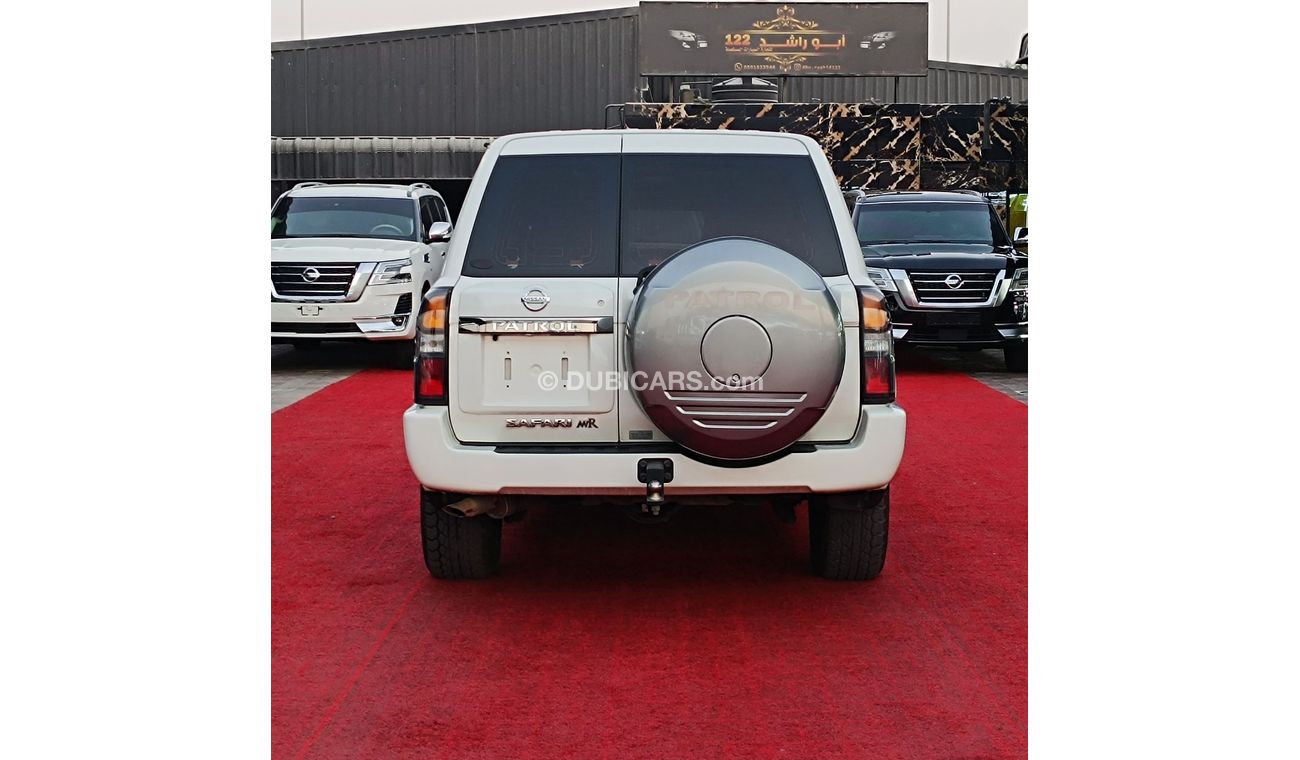 Nissan Patrol Safari