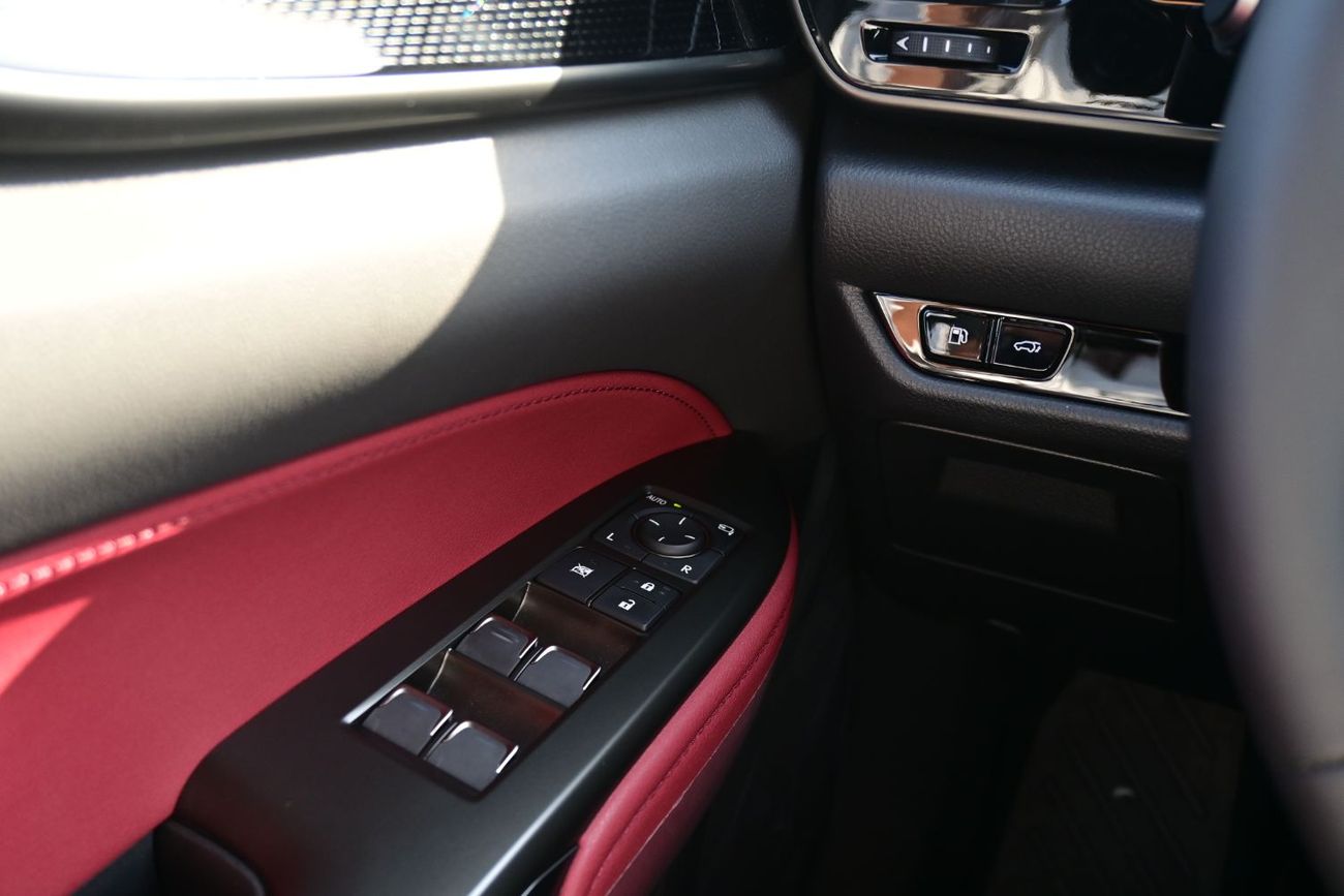 Lexus NX350h Lexus NX350h Platinum 2.5L Hybrid AWD Color: White Model: 2025