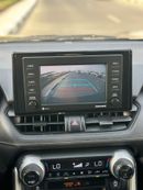 Toyota RAV4 XLE 4WD push start,leather seats 2021