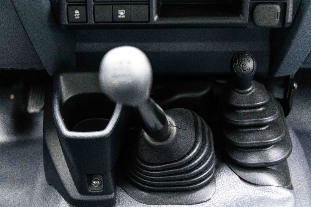 تويوتا لاند كروزر LC78 Hardtop 2.8L - Manual - Beige Inside Bluish Grey | Export Only