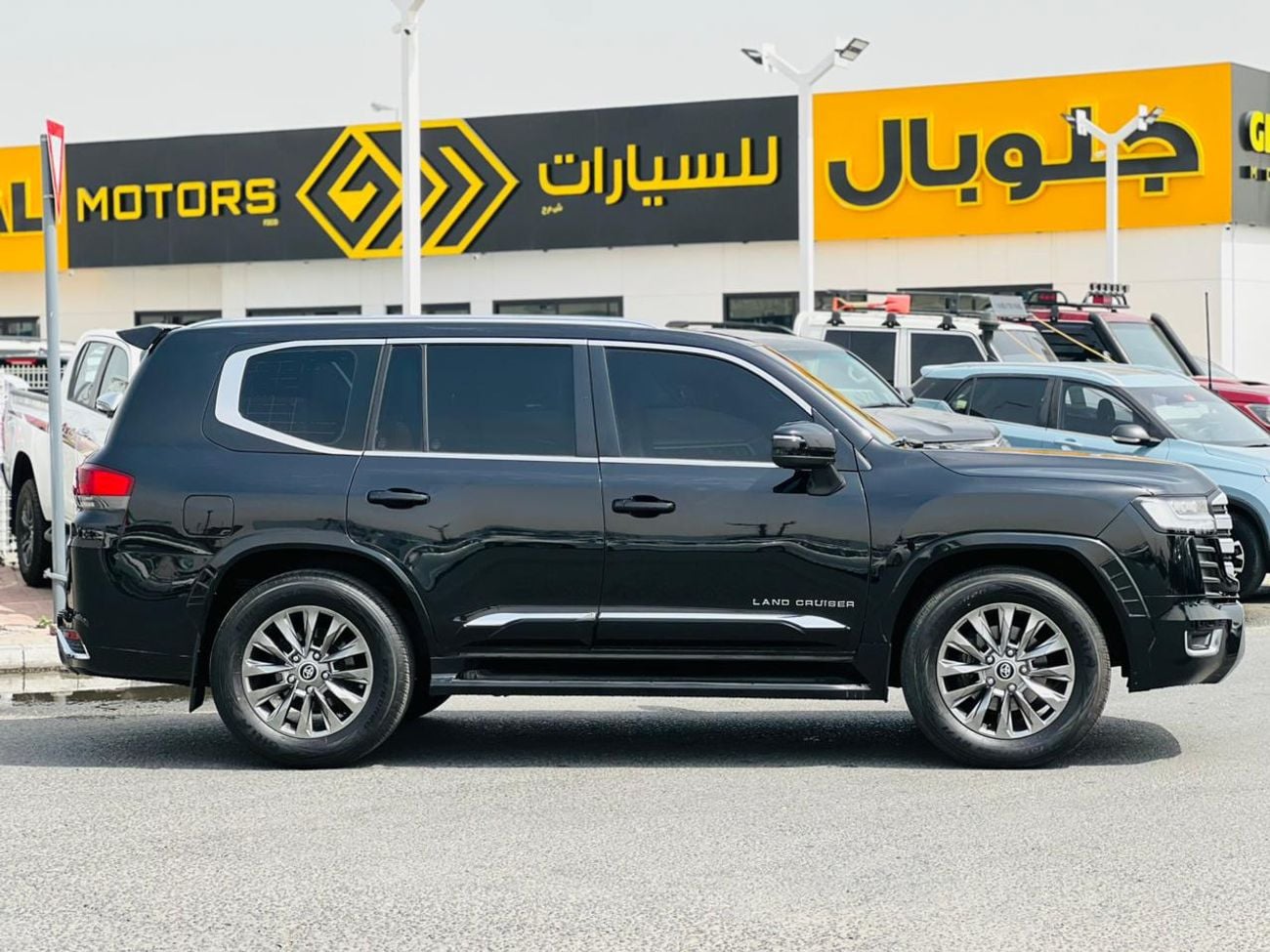 تويوتا لاند كروزر GXR 4.0L (271 HP) 4WD