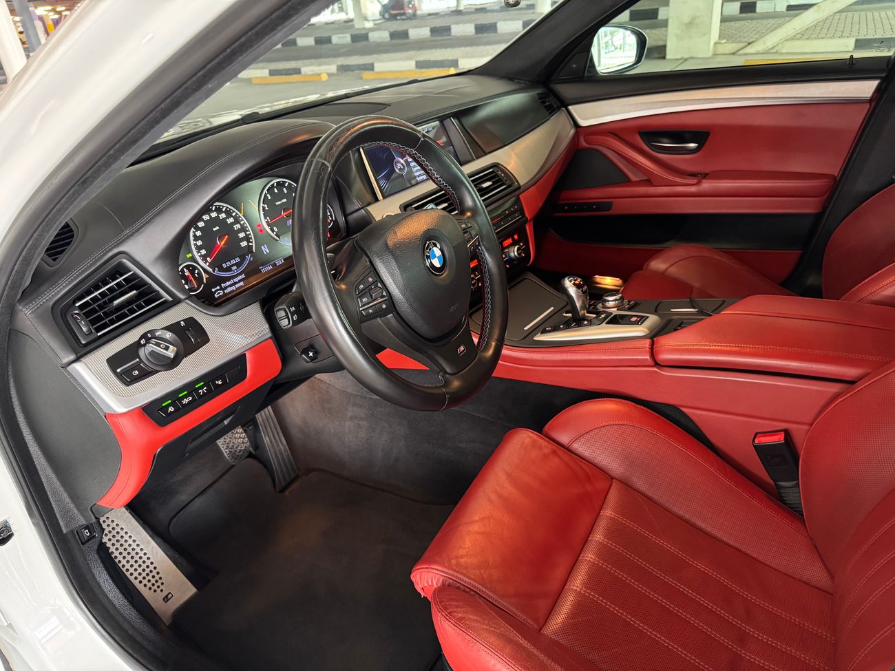 بي أم دبليو M5