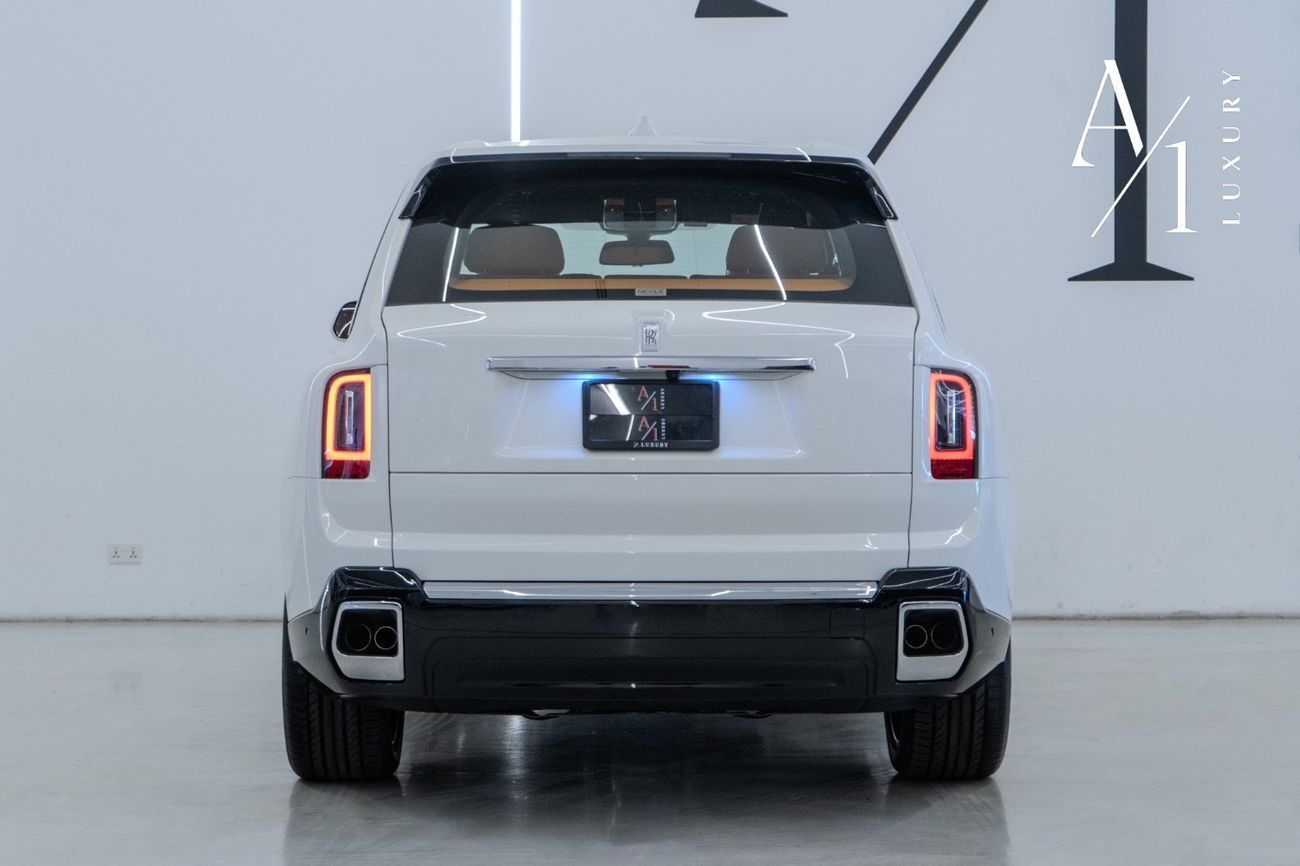 Rolls-Royce Cullinan 2025 Rolls Royce Cullinan V12, Like Brand New, Delivery kms, Fully Loaded, Japanese Spec