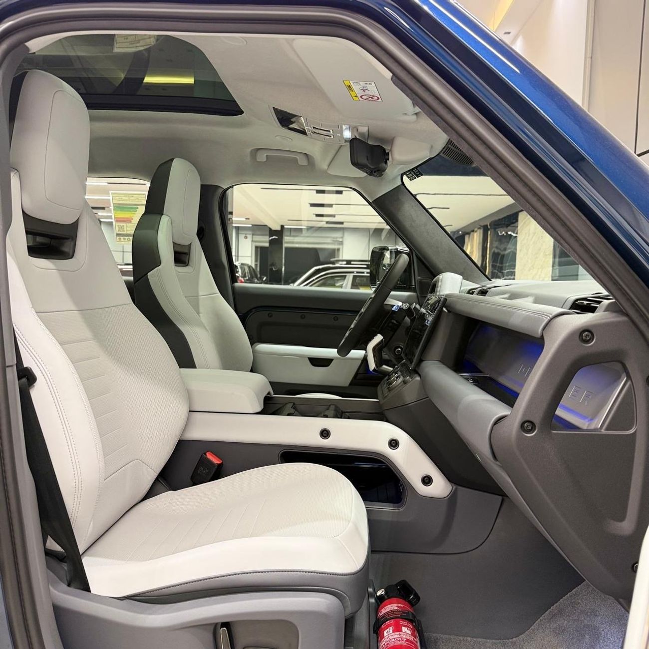 لاند روفر ديفندر OCTA P635 | GCC Specs | 5 years warranty and service