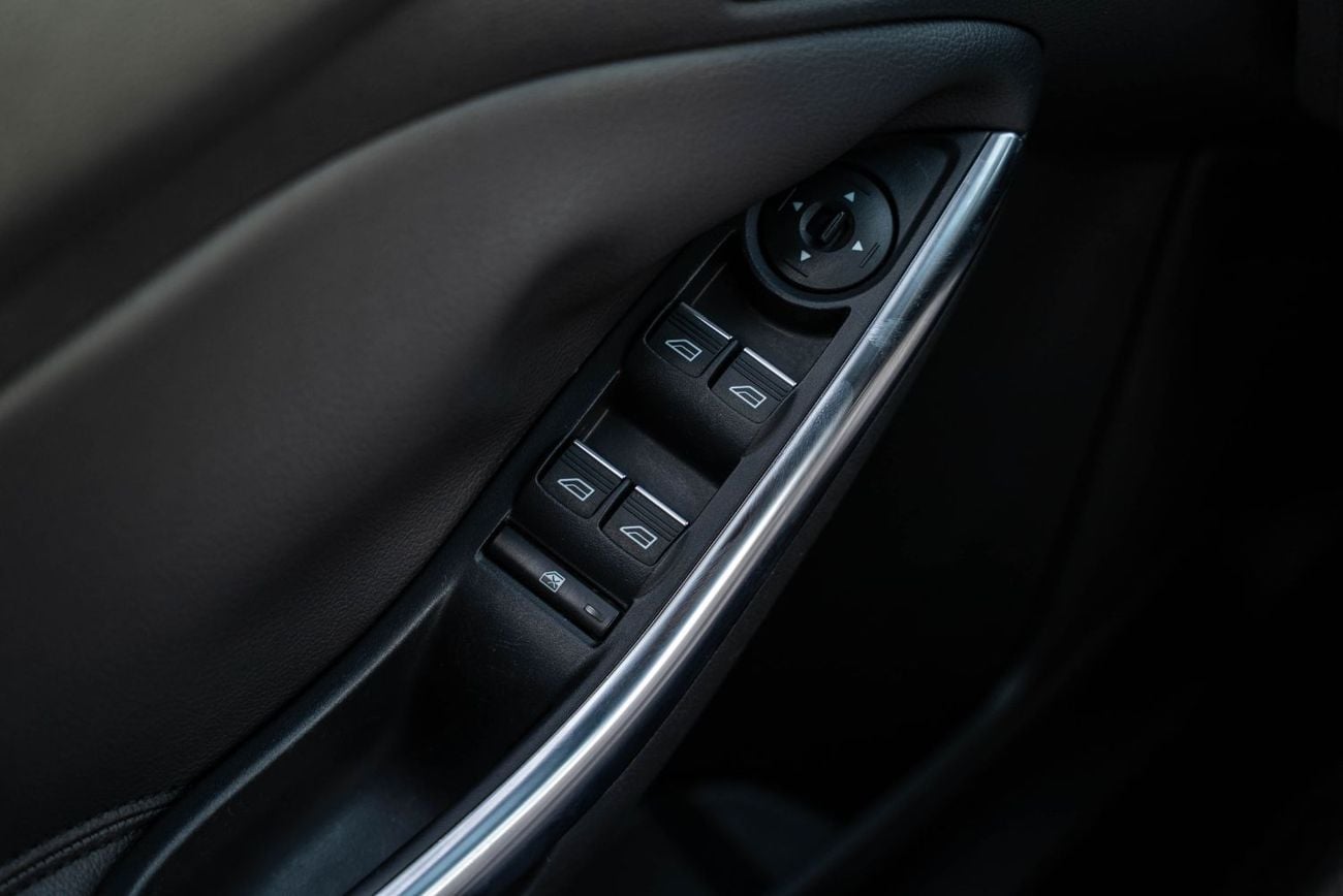 فورد فوكاس ST 2.0L