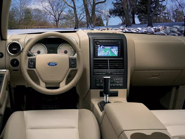 Ford Explorer Sport Trac interior - Cockpit