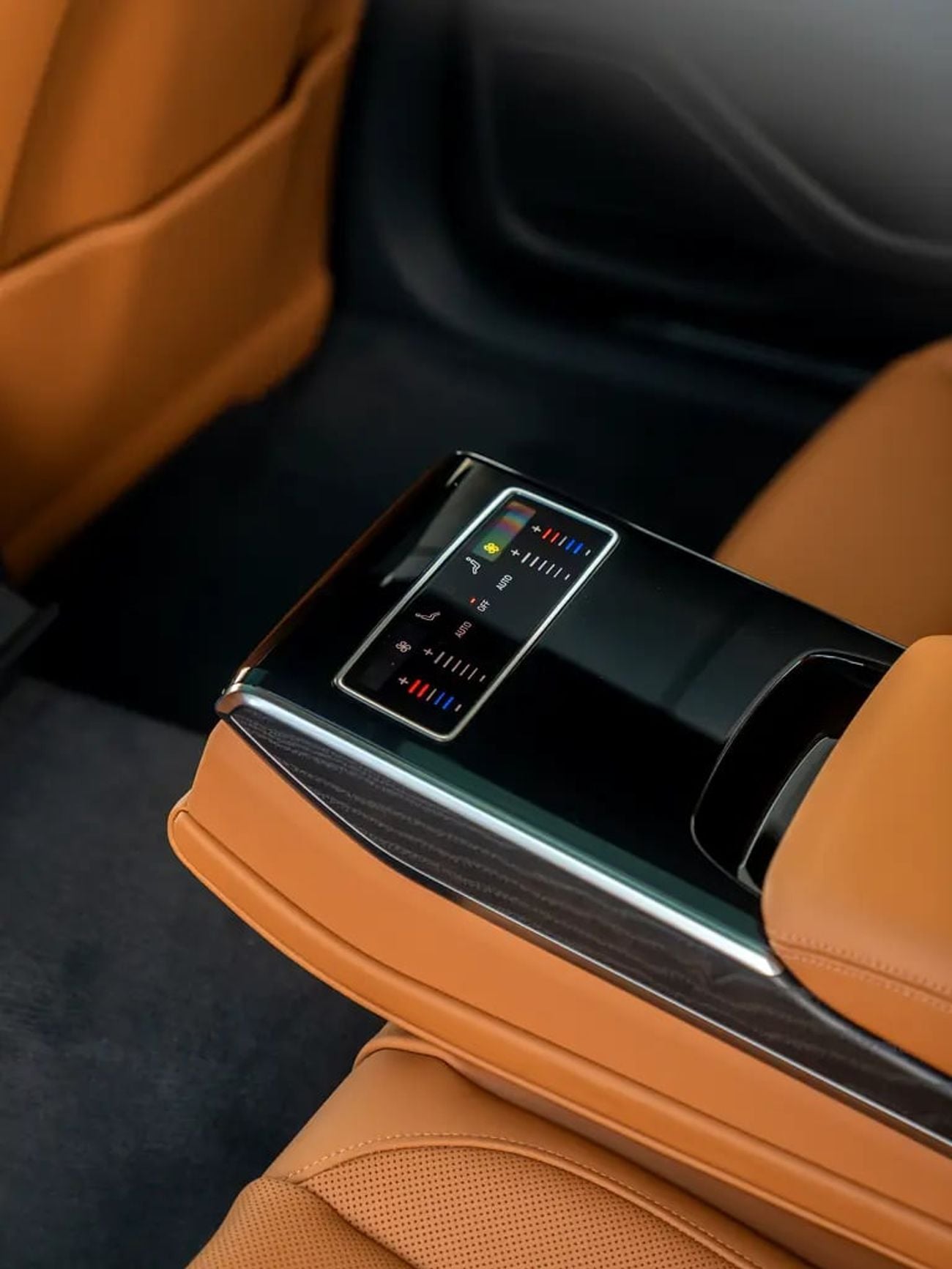 أودي A8 A8L - 5000 EMI - Under Warranty and Service Contract