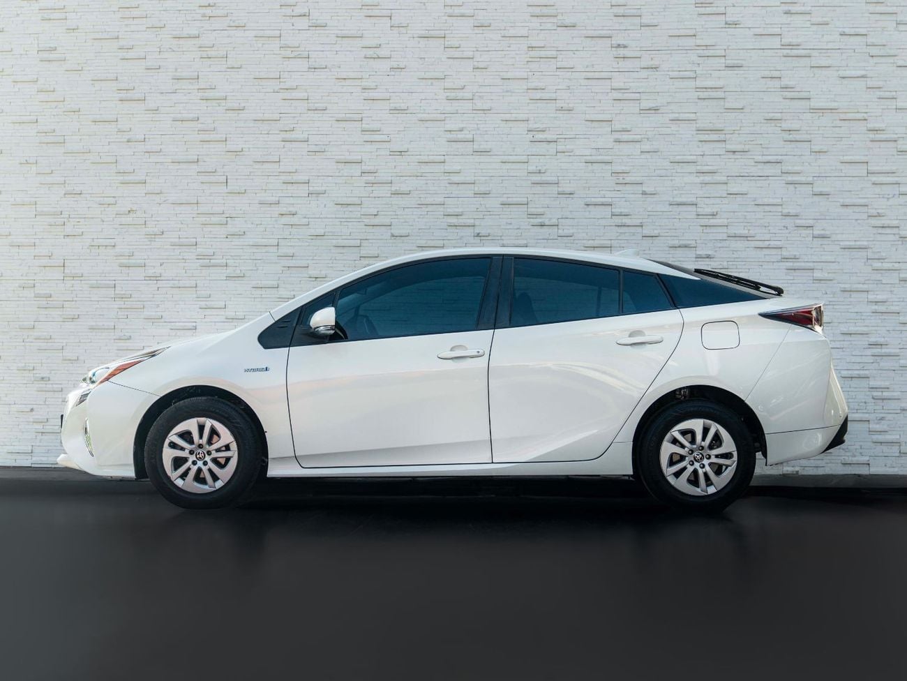 Toyota Prius AED 786 PM • PRIUS HYBRID • 1.8 INLINE-4 • FULL SERVICE HISTORY • PRISTINE CONDITION