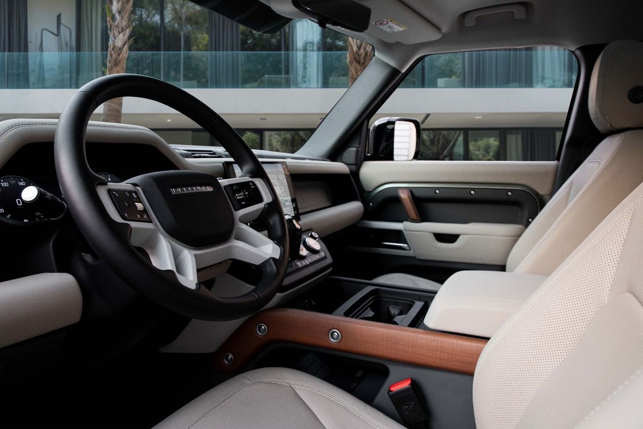 لاند روفر ديفندر 6,384 P.M  | 0% Downpayment | DEFENDER 110 P300 | AGENCY WARRANTY!