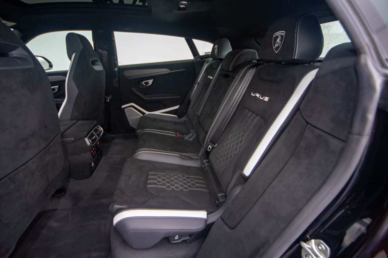 لامبورغيني اوروس 4.0T V8 Performante