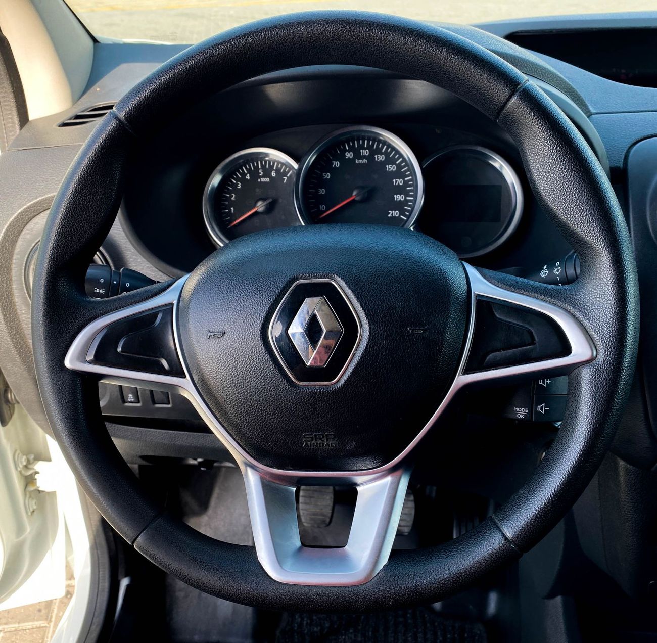 رينو دوكر Renault Dokker  2022 1.6L GCC accident free in excellent condition 478 P.M