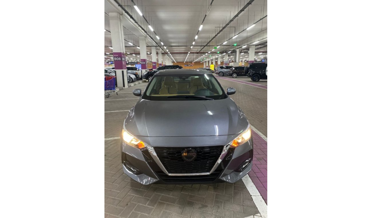 نيسان سنترا SV Full Options Sunroof and leather seats