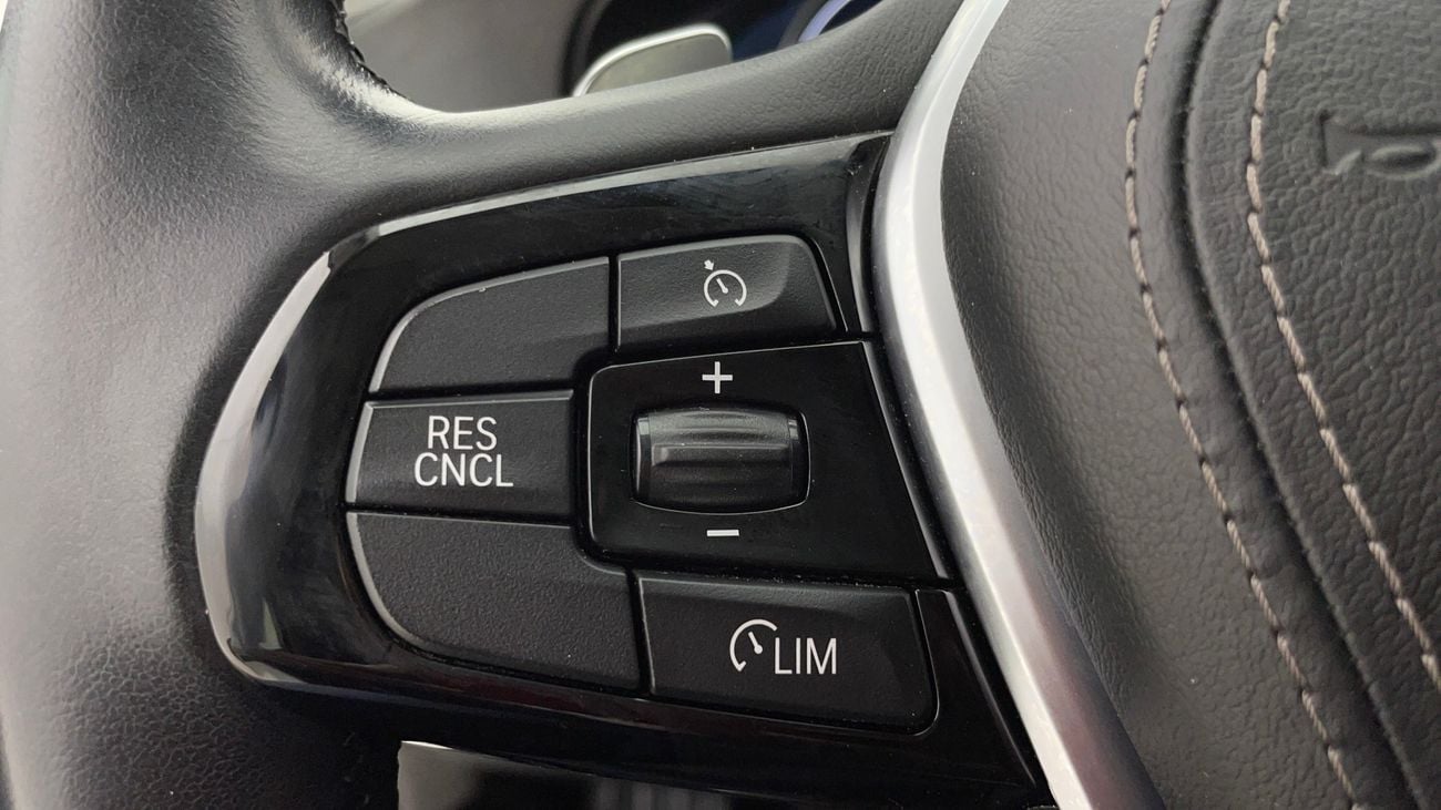 بي أم دبليو 520i EXECUTIVE 2 | بدون دفعة مقدمة | اختبار القيادة في المنزل