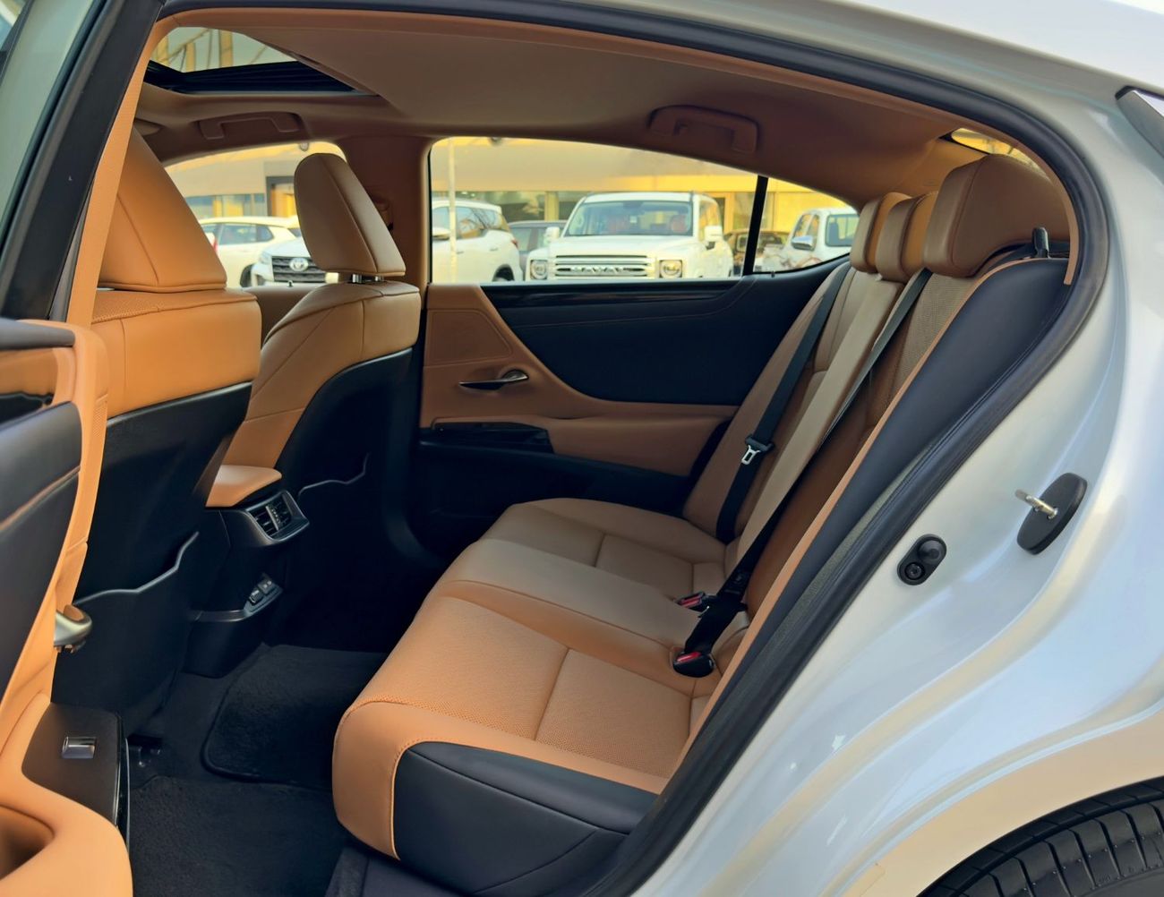 لكزس ES 350 Platinum 3.5L FWD