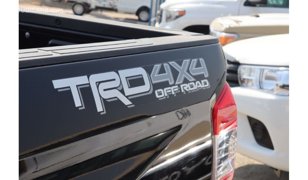 Toyota Tundra 5.7 L Petrol TRD OFFROAD 4x4