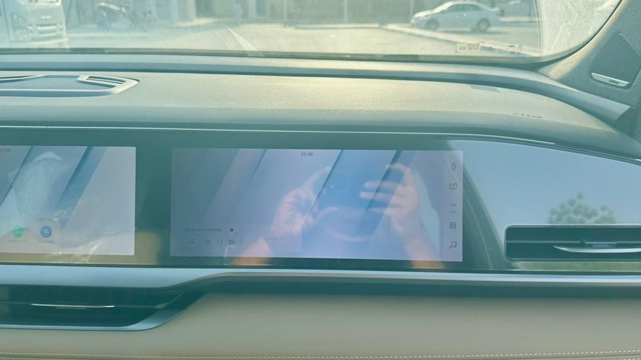 Renault Koleos 2.0 TURBO . PANORAMIC ROOF. 4WD, ELECTRIC SEAT, BOSE SOUND SYSTEM, MODEL 2026