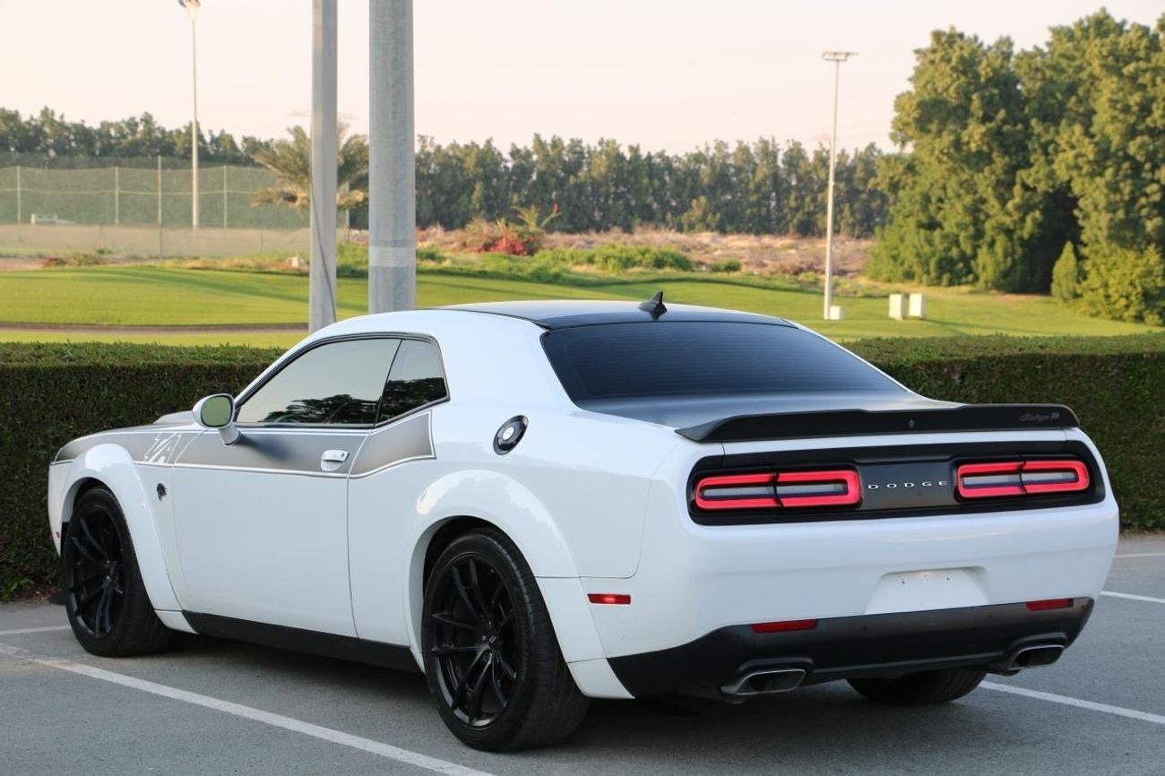 دودج تشالينجر SRT 392 دودج تشالنجر اس ارتي تا اي قير عادي وارد امريكا