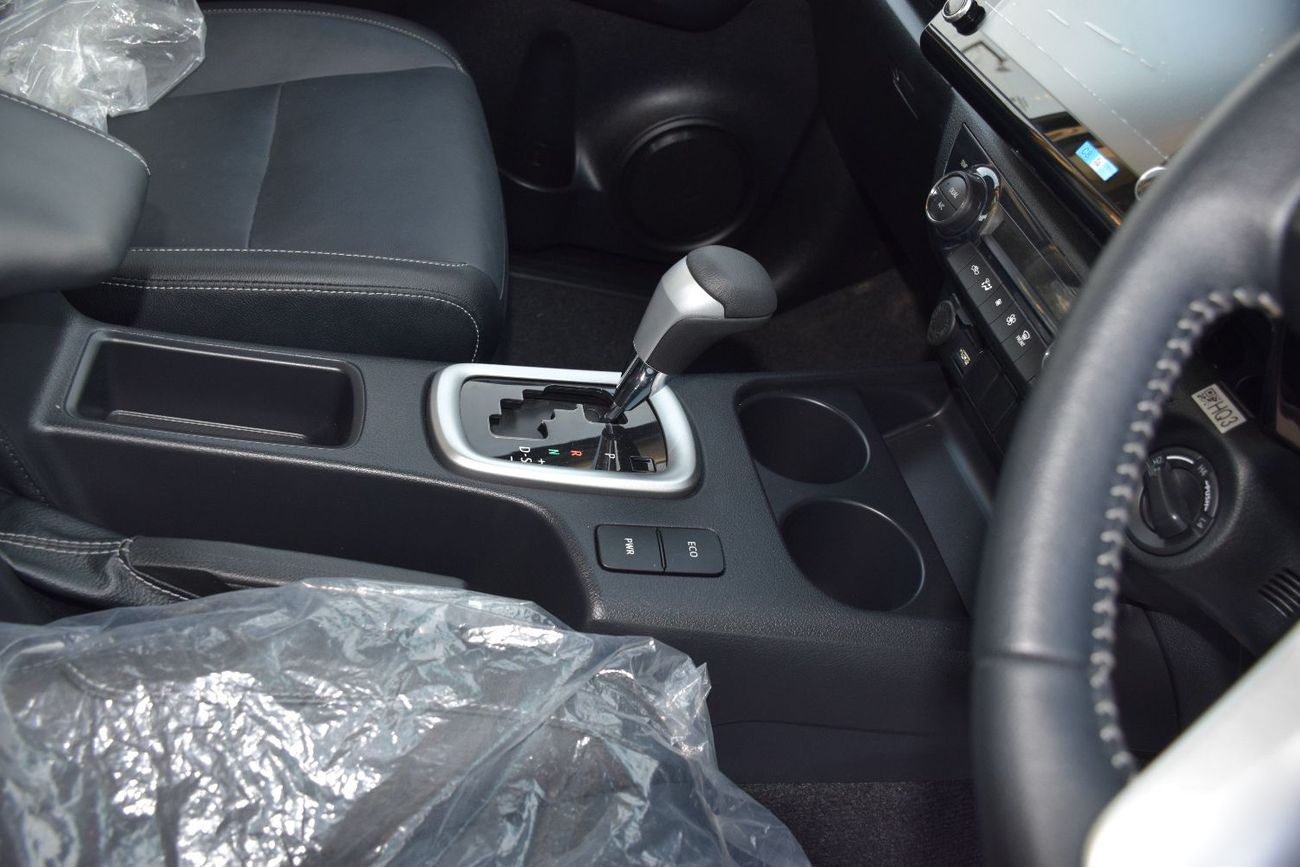 تويوتا هيلوكس S GLX Limited 2.8L A/T