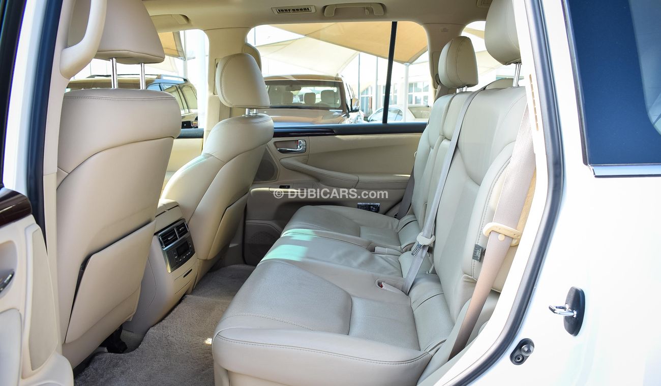 Lexus LX 570