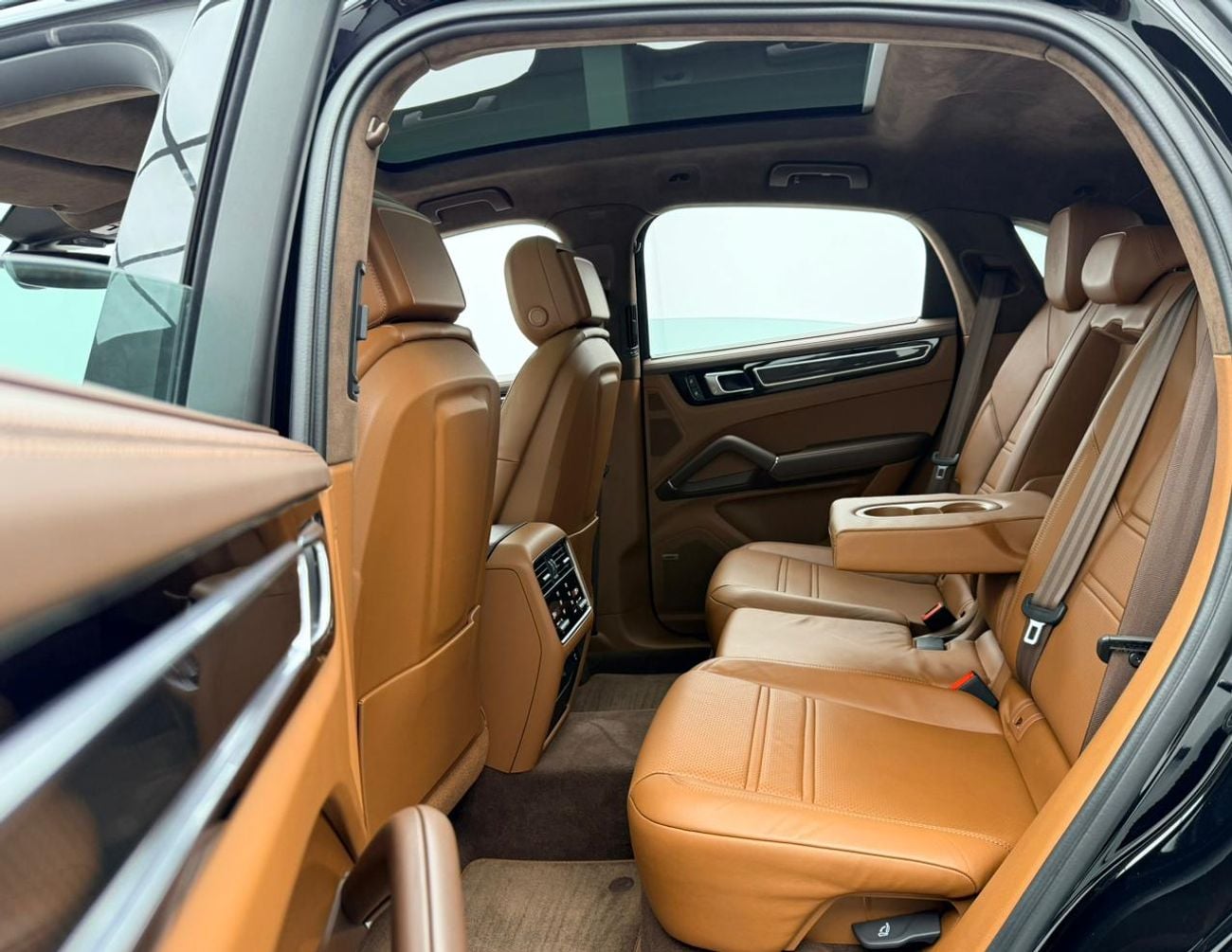 بورش كايان 2023 Porsche Cayenne Coupe GTS, Warranty, Sport Chrono Package, Excellent Condition, GCC