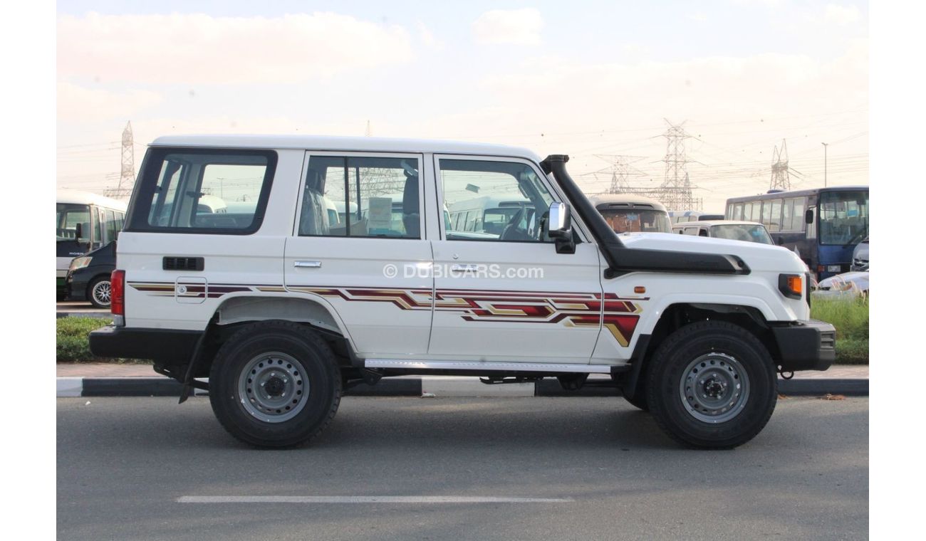 Toyota Land Cruiser 70 TOYOTA LANDCRUISER 76 4.5L V8 DIESEL E GRADE MANUAL