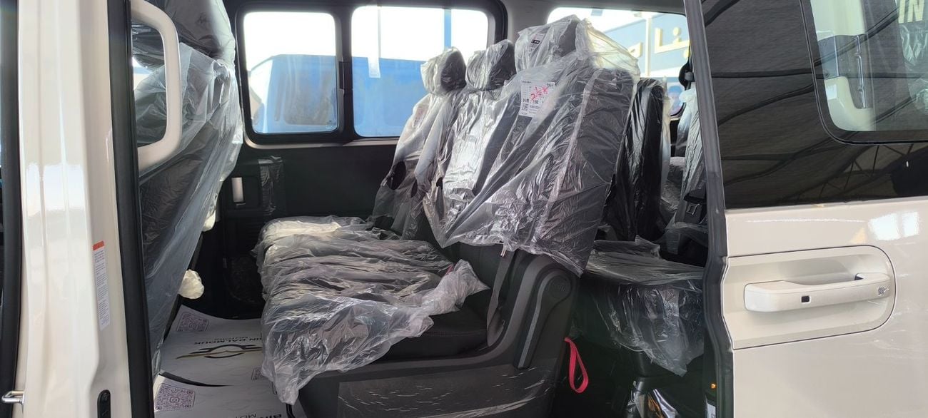 هيونداي ستاريا STARIA 2.2L DIESEL 11 SEATER PRESTIGE