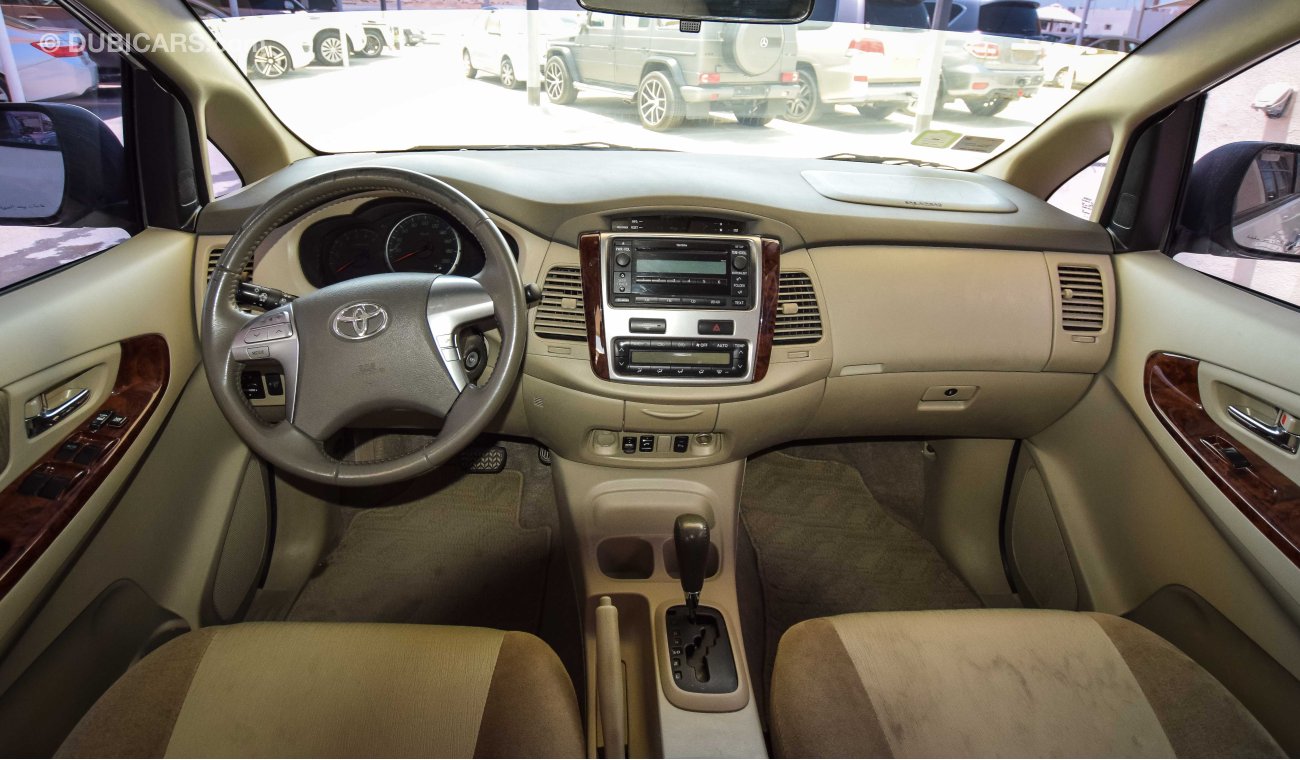 Toyota Innova 2.7 SE