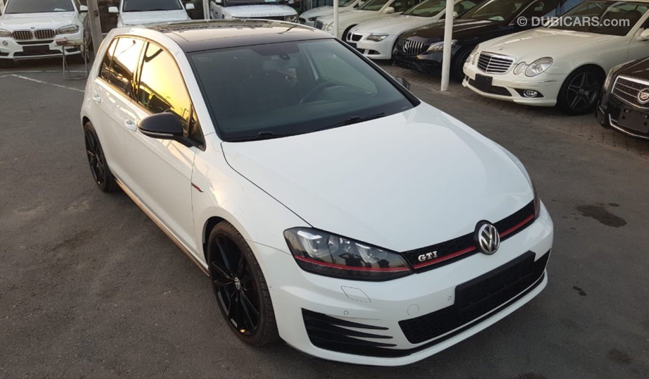 Volkswagen Golf Golf GTI model 2014 GCC car  prefect condition full option low mileage sun roof back camera big scre