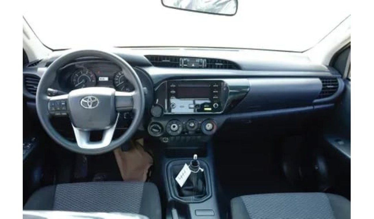Toyota Hilux Toyota hilux mid option 2.4L diesel MY2023