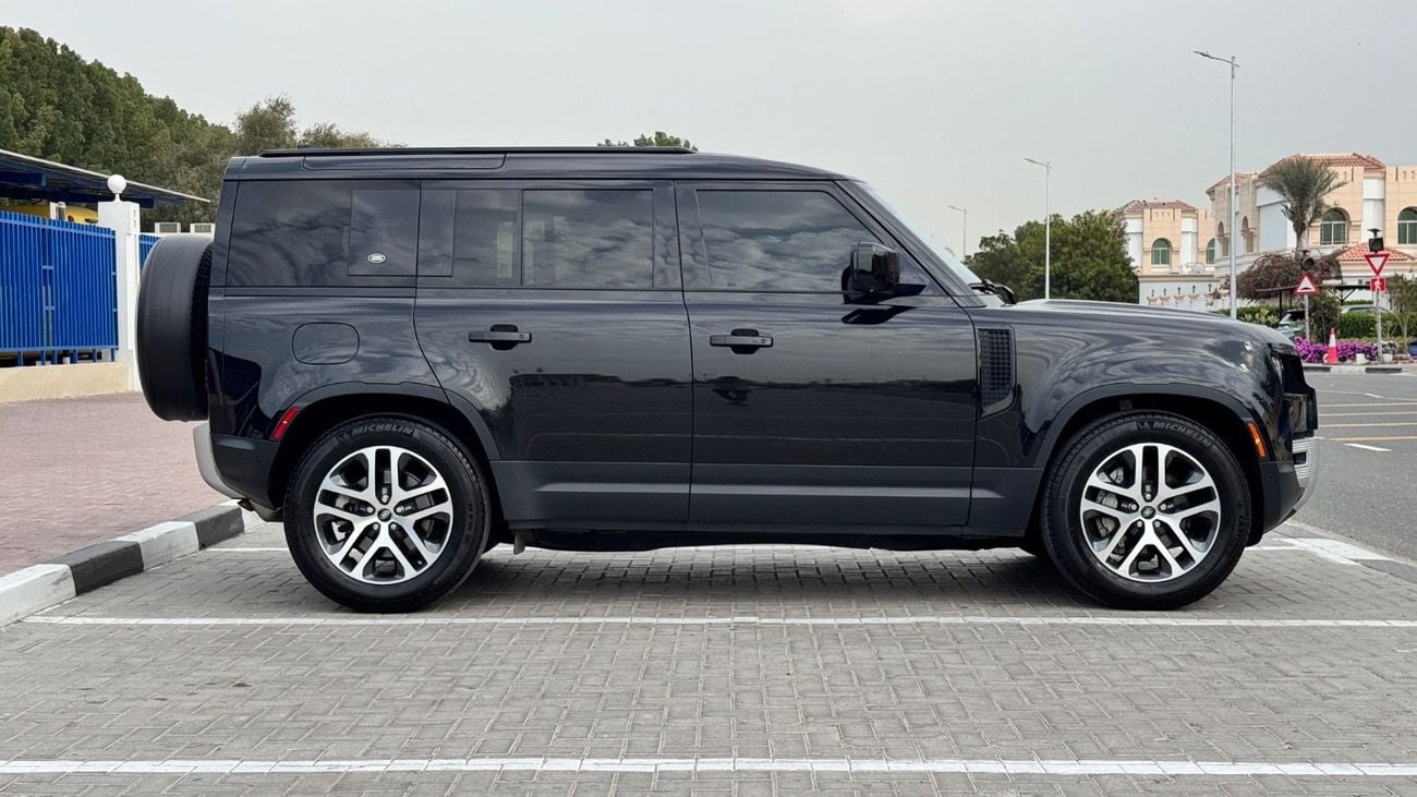 Land Rover Defender P400 110 SE 3.0L (5 Seater)