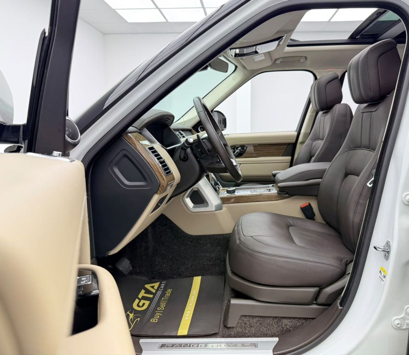 لاند روفر رينج روفر HSE رينج روفر فوج HSE موديل 2019، ضمان، سجل صيانة كامل، كاملة المواصفات، حالة ممتازة، خليجية