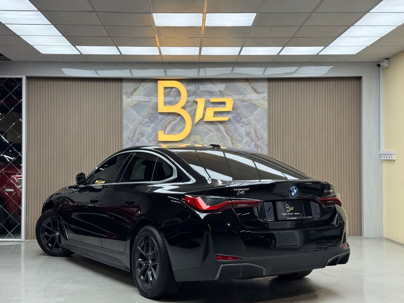 BMW i4 