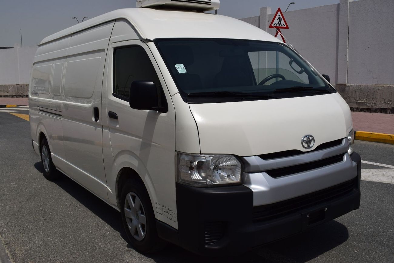 Toyota Hiace GLS - High Roof Toyota Hiace Highroof Freezer 2.7L, model:2020. Excellent condition