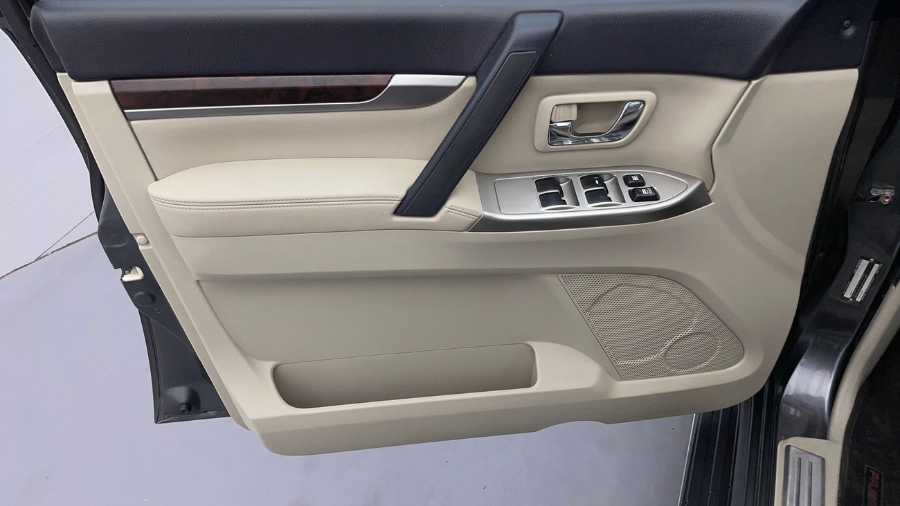 Mitsubishi Pajero GLS HIGHLINE 3.5 | Zero Down Payment | Free Home Test Drive