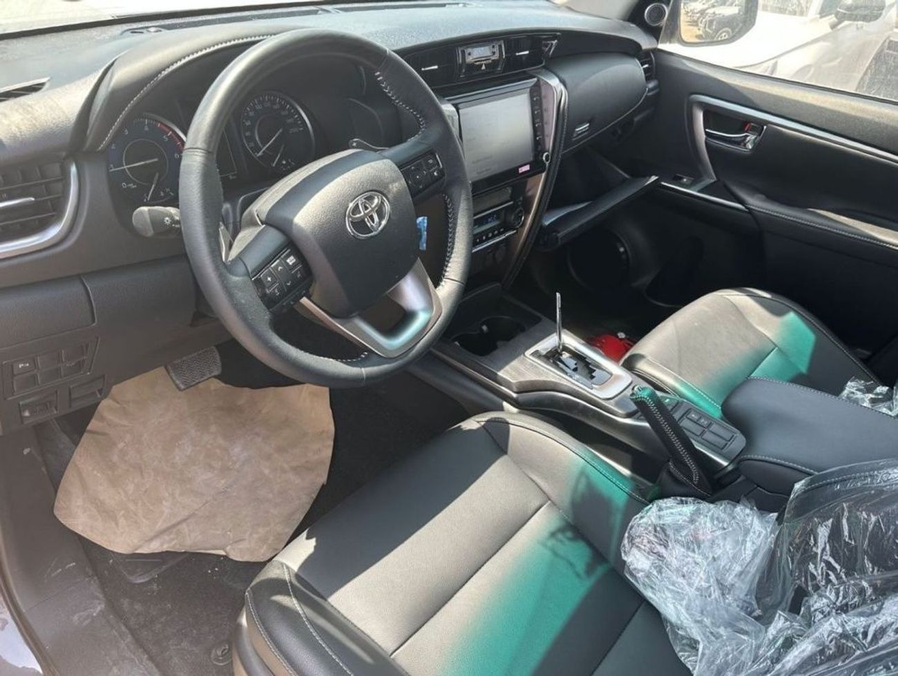 Toyota Fortuner EXR 2.7L (160 HP)