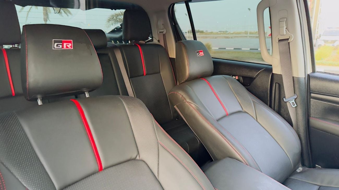 تويوتا هيلوكس -